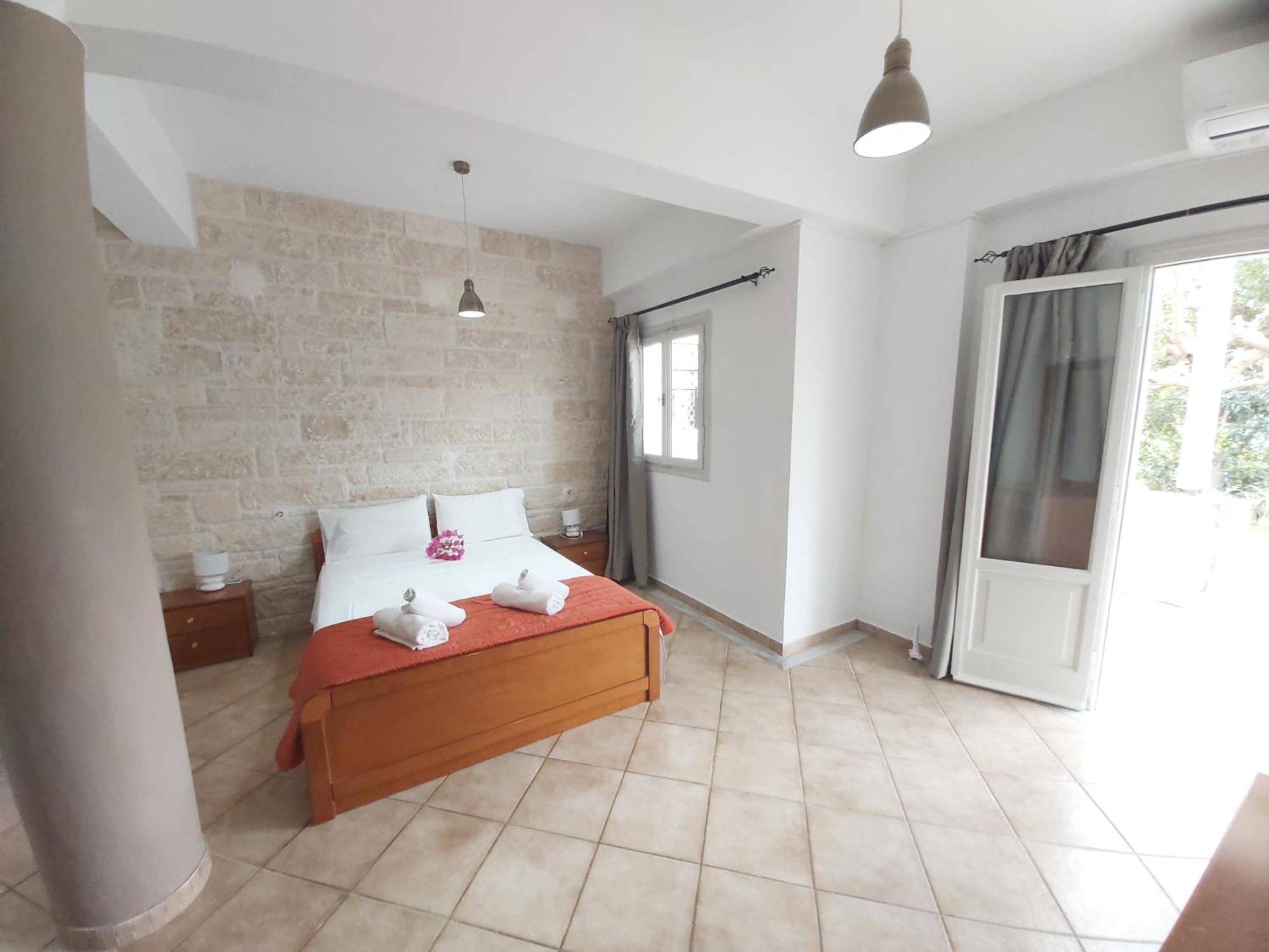 Bodikos Villas & Apartments Pitsidia Buitenkant foto