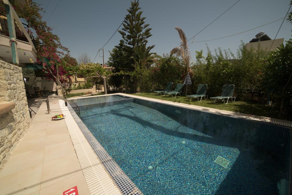 Bodikos Villas & Apartments Pitsidia Buitenkant foto